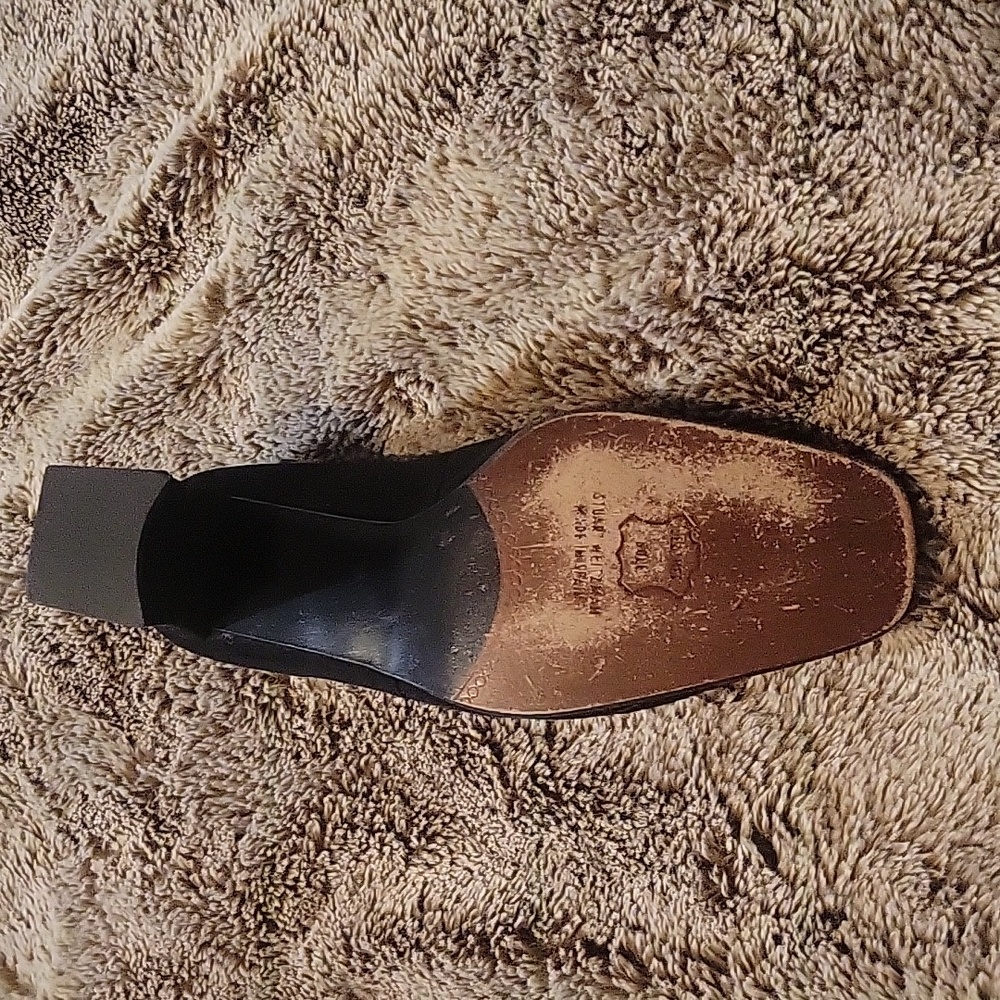 Stuart Weitzman Pumps - Picture 4 of 6